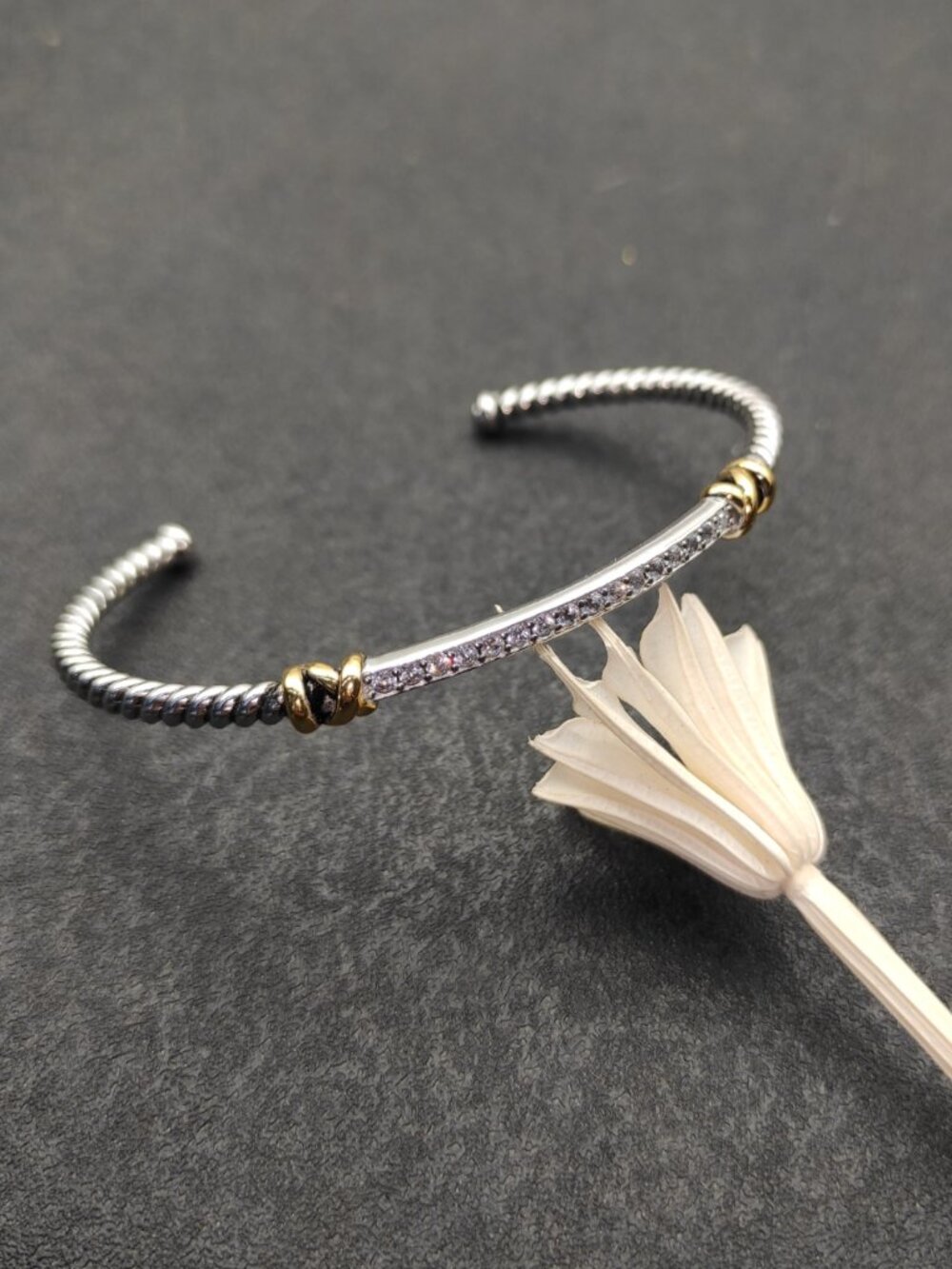 David Yurman 925 Silver Bracelet with Original Pouch